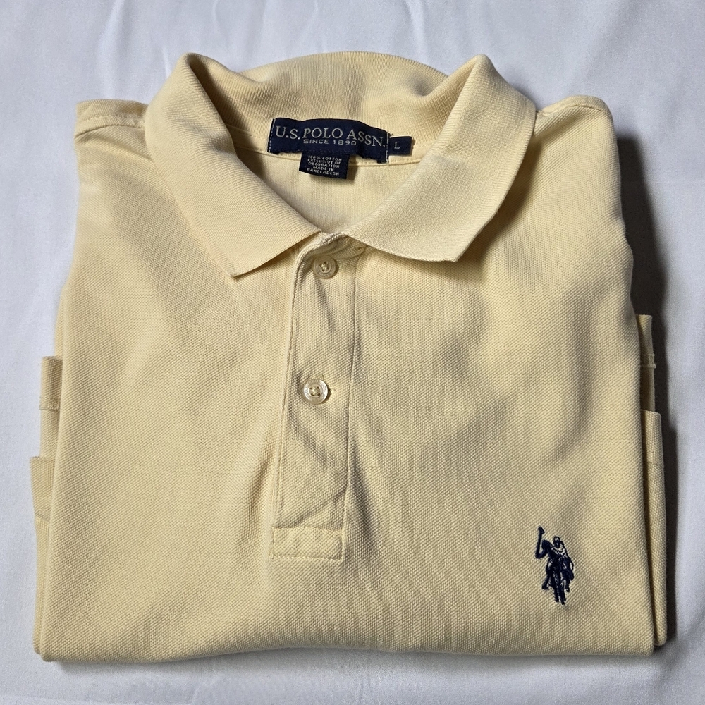 U.S. Polo Assn. Mens Polo Yellow Collard Size Large
